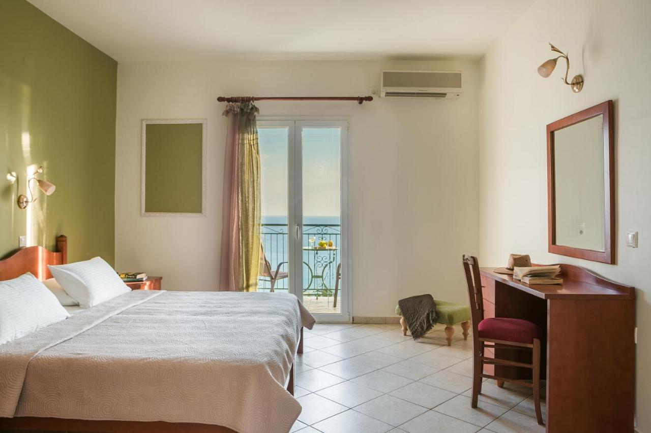 Eagle'S Nest Lourdata (Kefalonia)