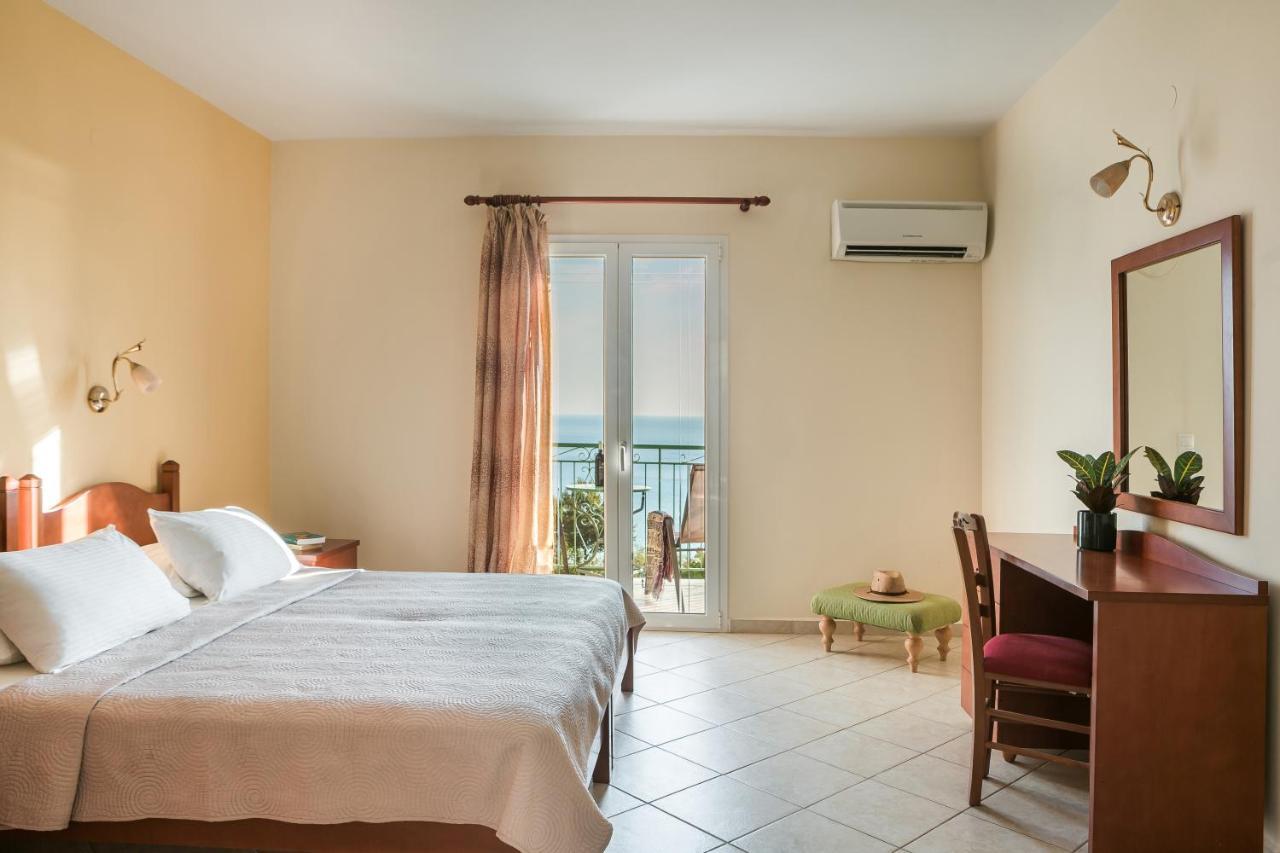 Eagle's Nest * Lourdata (Kefalonia)
